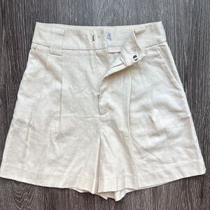 Stradivarius Cream Women's Bermudas